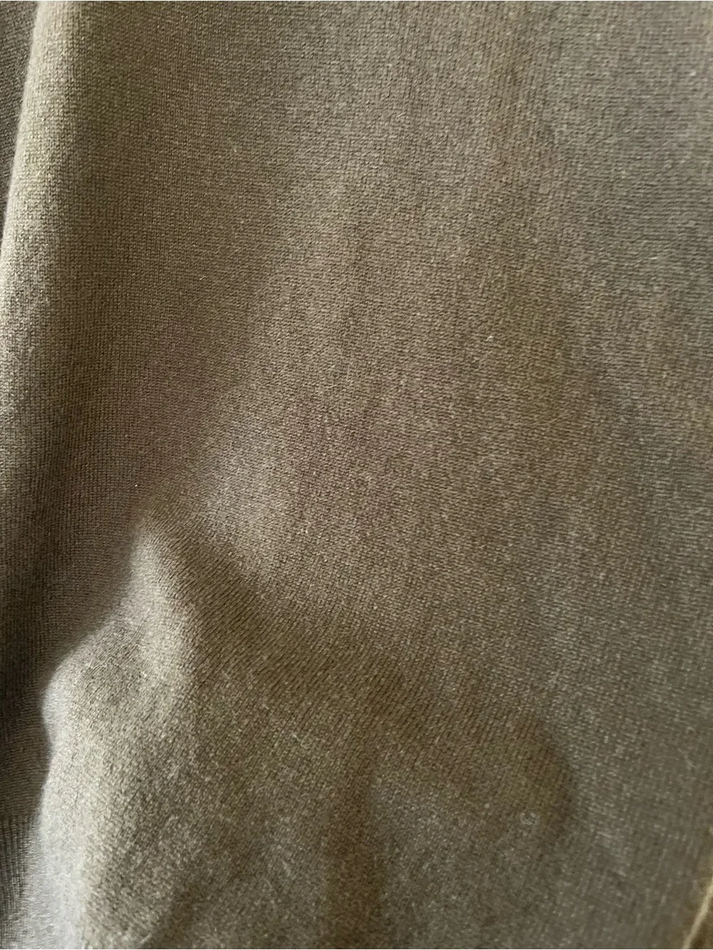 Cashmere old money preppy knit J. Crew Men's V-Neck Sweater in Olive